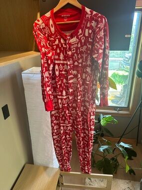 Red Holiday-Print Men’s One-Piece Pajama Romper